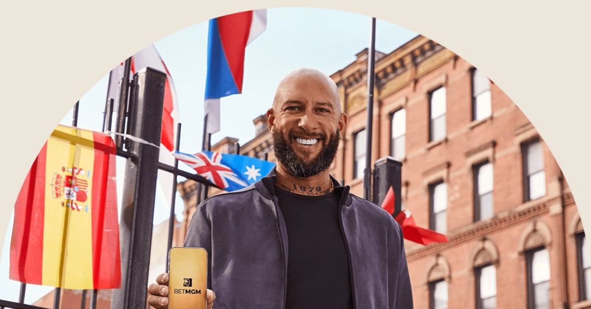 Tim Howard promotes BetMGM's mobile app