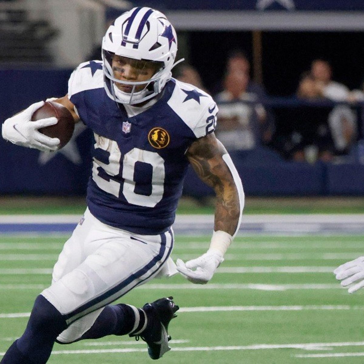 Seahawks vs. Cowboys NFL Picks & Parlays TNF 11/30