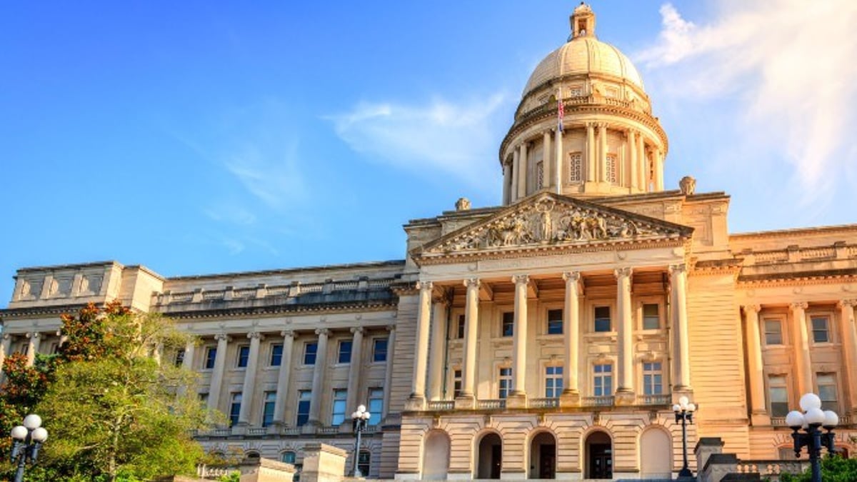 Kentucky Sports Betting Bill Clears First Legislative Hurdle