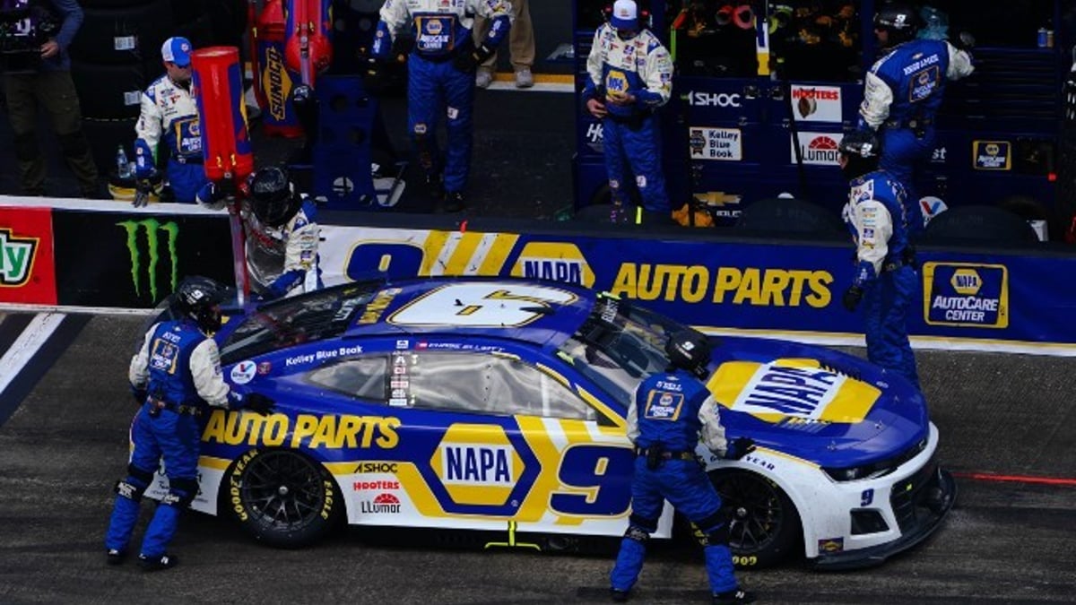 Is Chase Elliott The Best Bet To Finish First At Dover?