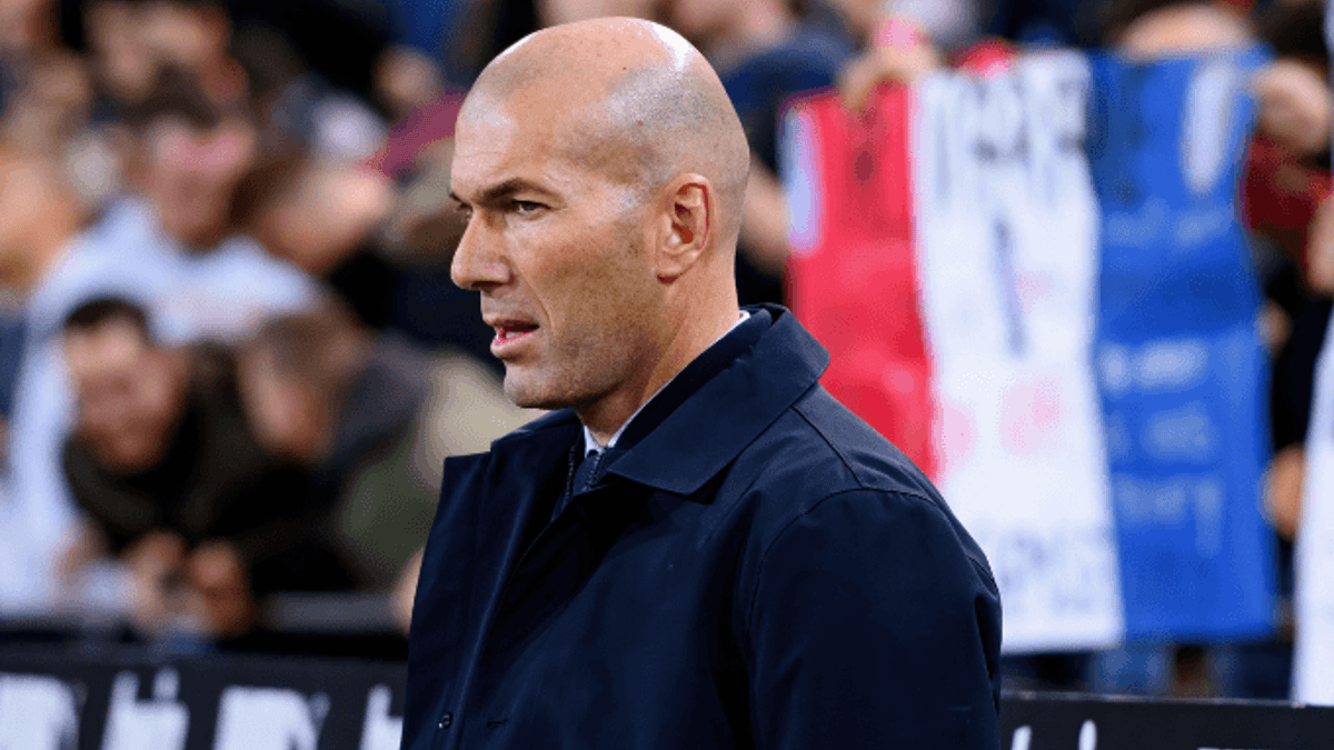 Next PSG Manager Odds: Zinedine Zidane Fancied To Take The Job