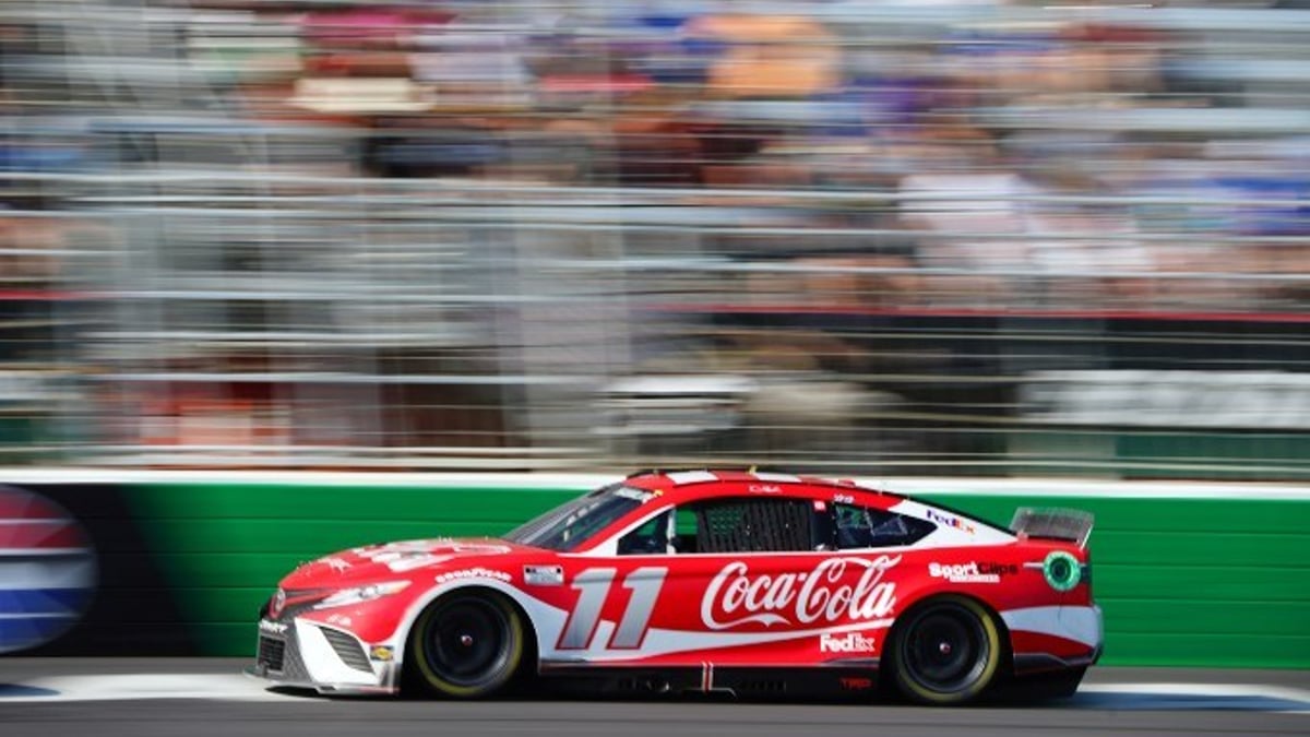 Who Should You Bet on at This Weekend&#039;s NASCAR Race at New Hampshire?