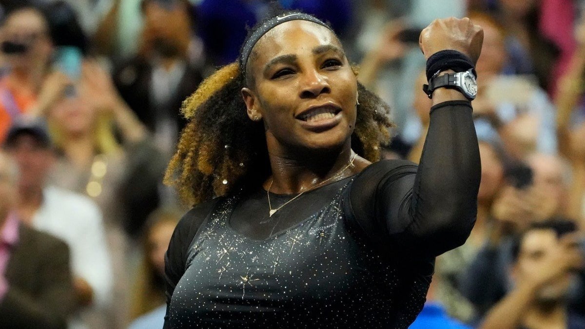 Serena Williams Advances to Third Round in U.S. Open, Betting Odds Shorten
