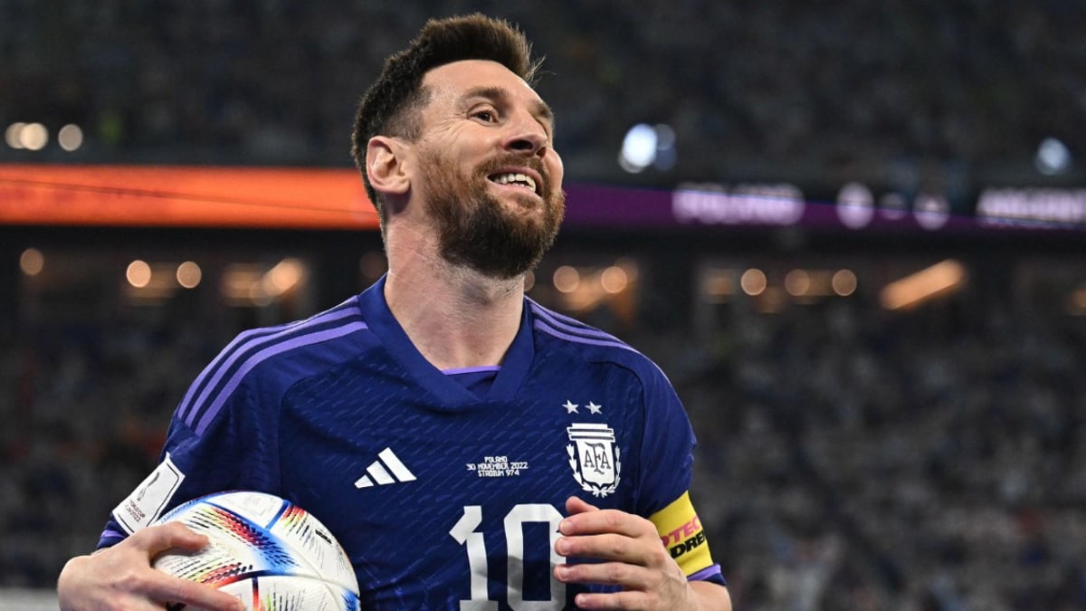 World Cup Golden Ball Odds: Mbappe &amp; Messi Battling For Award