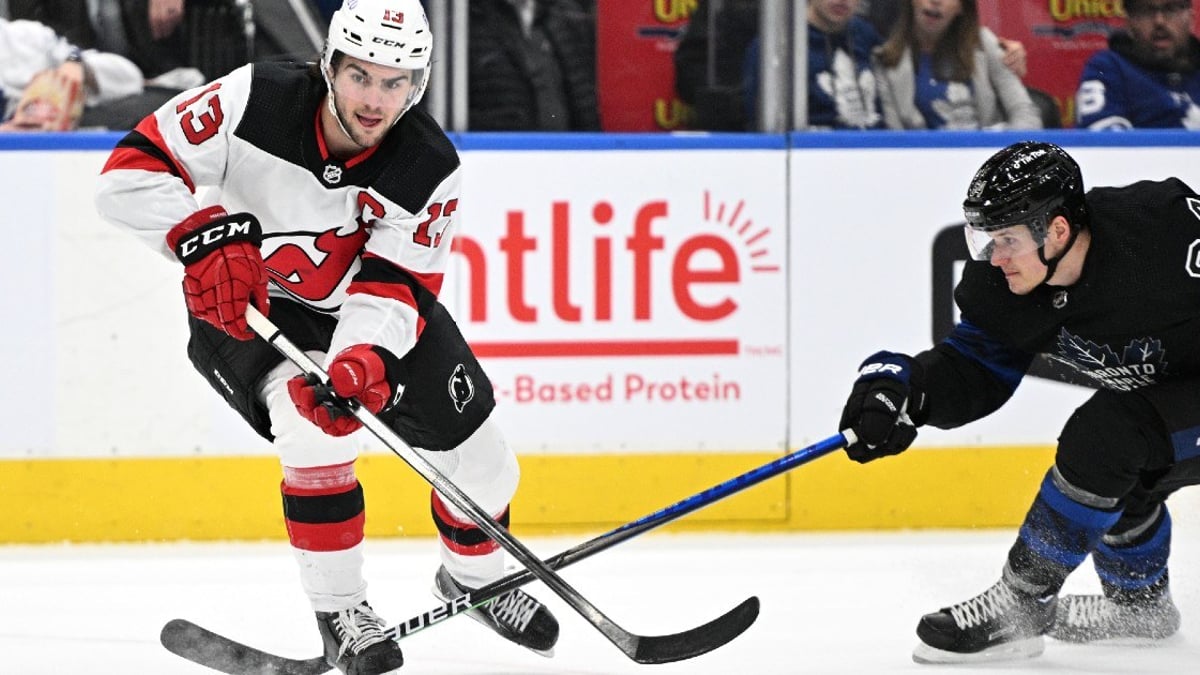 NHL picks: Can the Maple Leafs Cool off the Red-Hot New Jersey Devils?