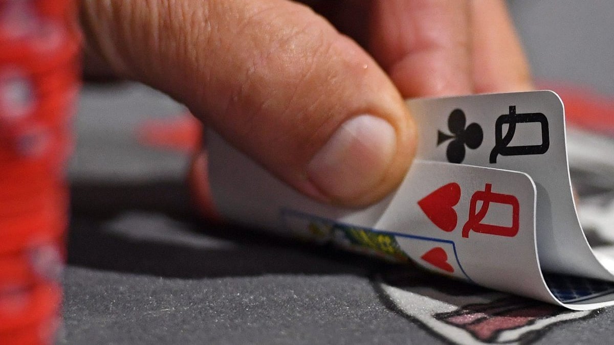 Senator Wants Big Apple Casinos Licensed This Year