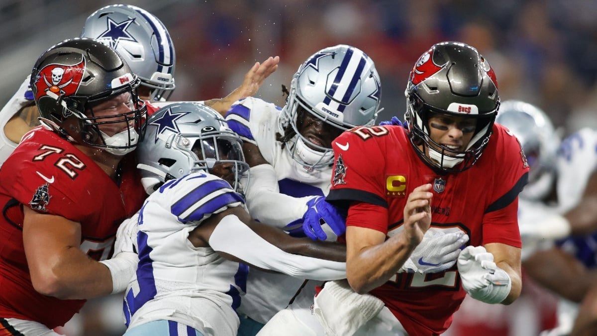 NFL Monday Night Picks For Super Wild Card Weekend: Dallas vs. Tampa Bay