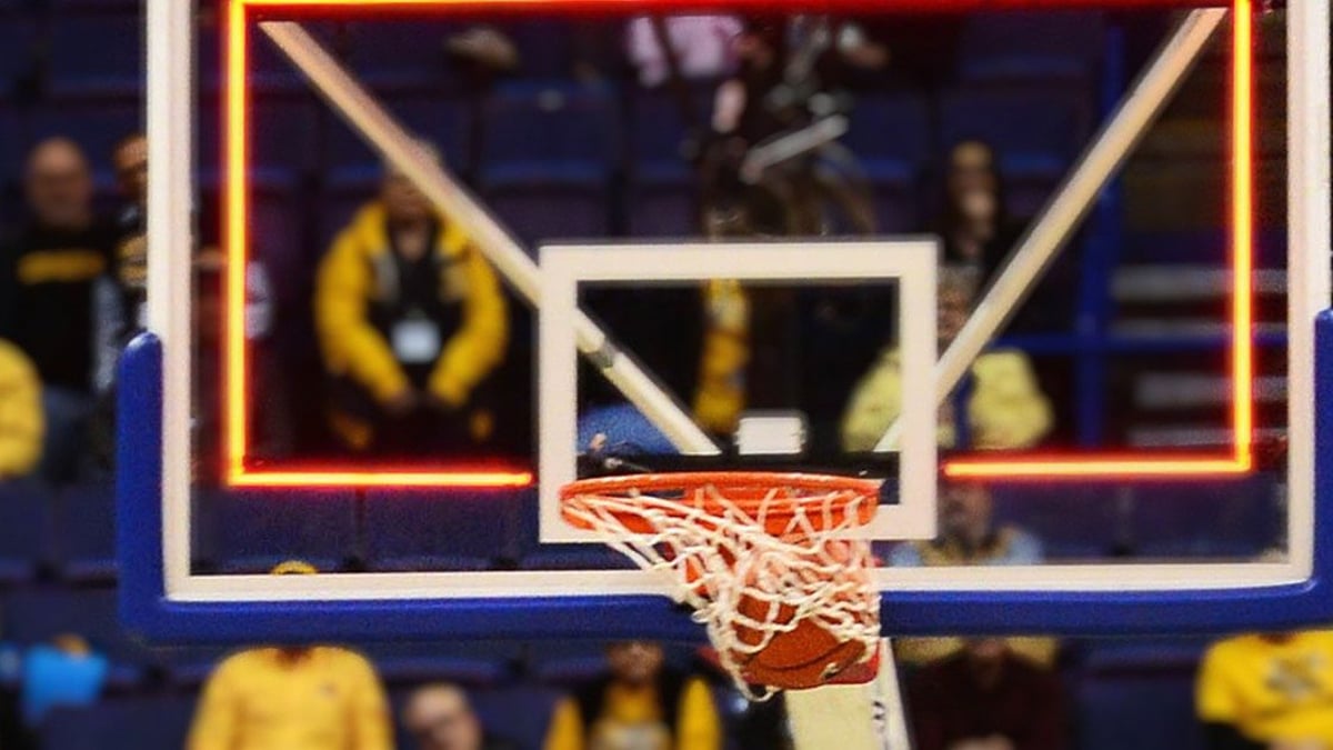 5 Most Important Buzzer-Beaters in March Madness History