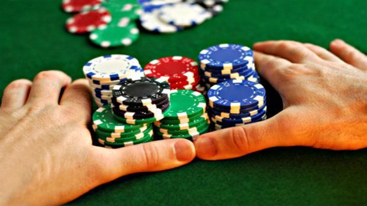 Casino Etiquette: How to Act During a Live Poker All-in