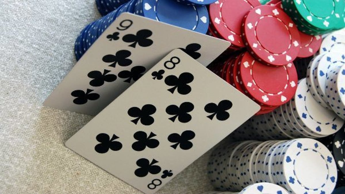 Poker Strategy: Raising with Suited Connectors