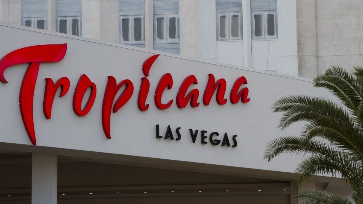 Mob-Era Tropicana In Las Vegas Closing To Make Room For Oakland A’s