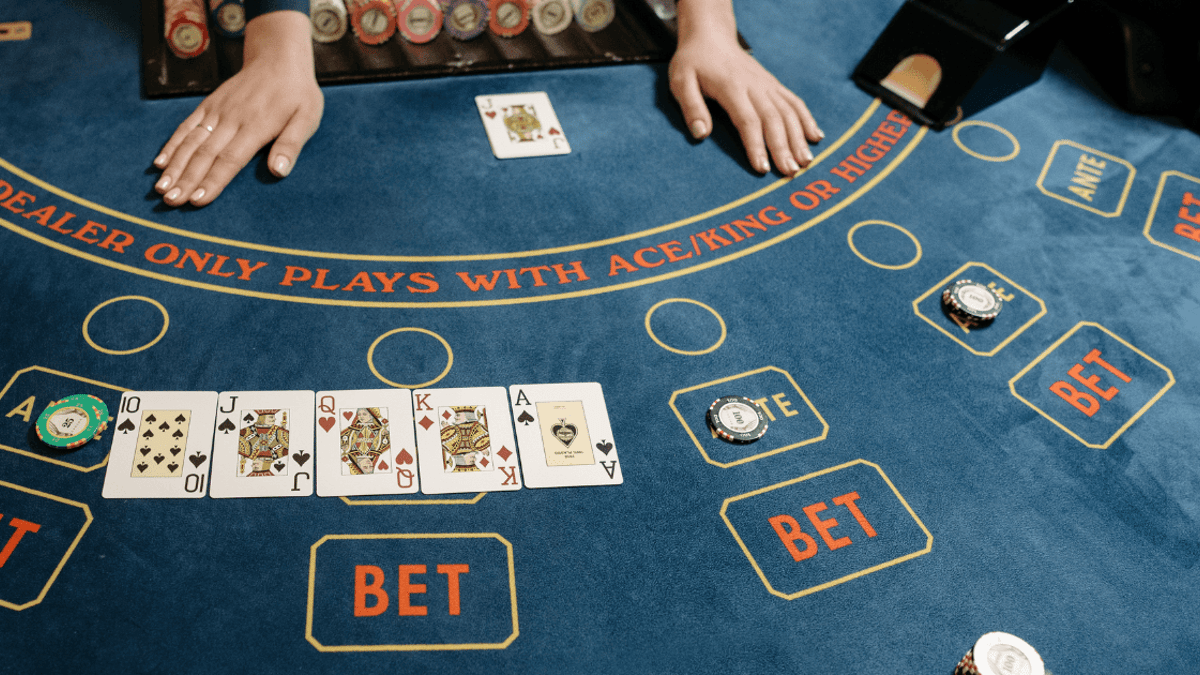 Blackjack Reclaims the Throne at Michigan Casinos Online