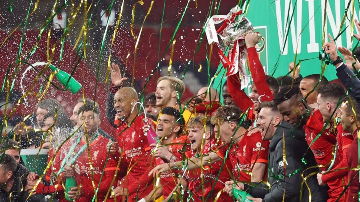 Phil Babb: Liverpool Should Win Carabao Cup Despite Injury Crisis