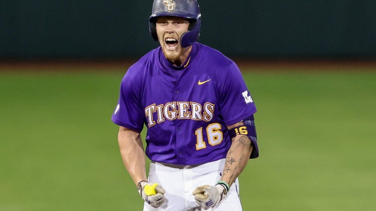 LSU, Coastal Carolina Square Off In College World Series LSU, Coastal Carolina Square Off In College World Series
