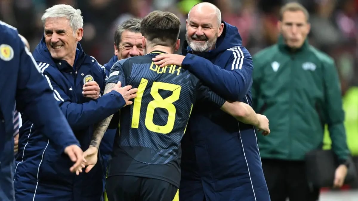 Phil Bardsley: Leeds Would Be Ideal Fit For Wing Wizard Ben Doak
