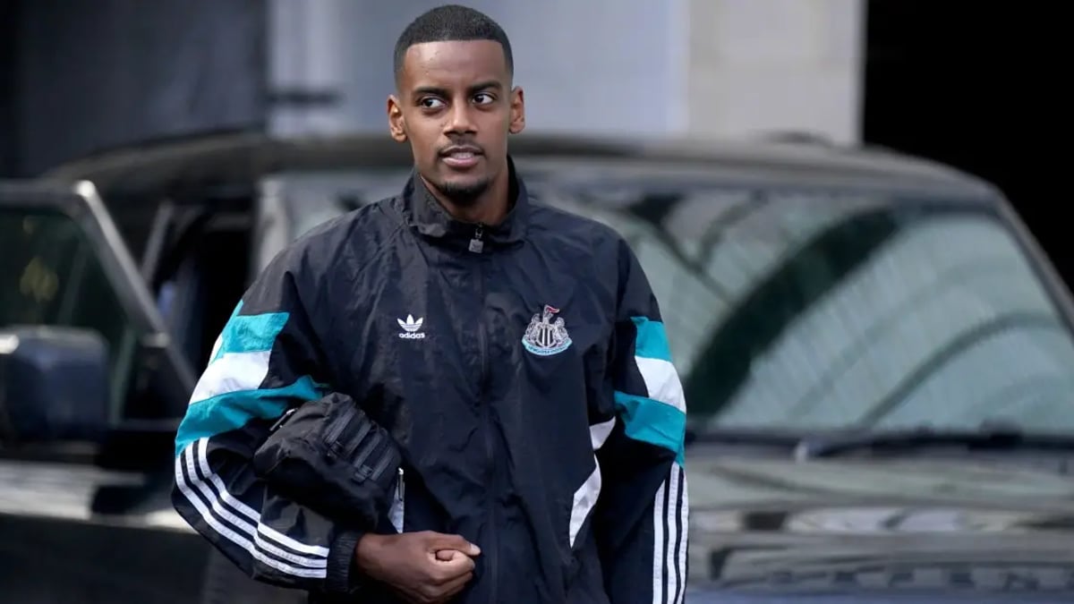 Emile Heskey: Isak Would Be Massive Success At Liverpool; Wirtz Great Value Emile Heskey: Isak Would Be Massive Success At Liverpool; Wirtz Great Value