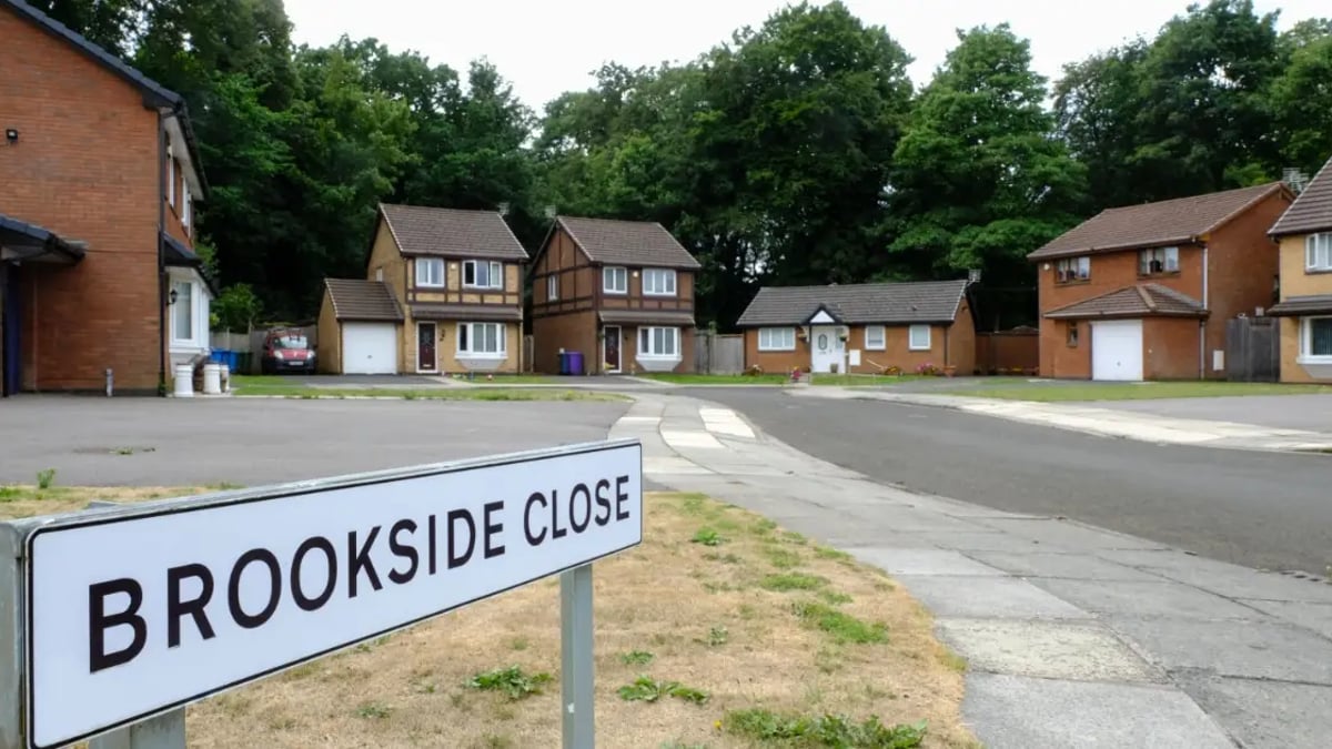 Brookside Odds: Tomlinson And Sweeney May Return In Hollyoaks Crossover Episode Brookside Odds: Tomlinson And Sweeney May Return In Hollyoaks Crossover Episode