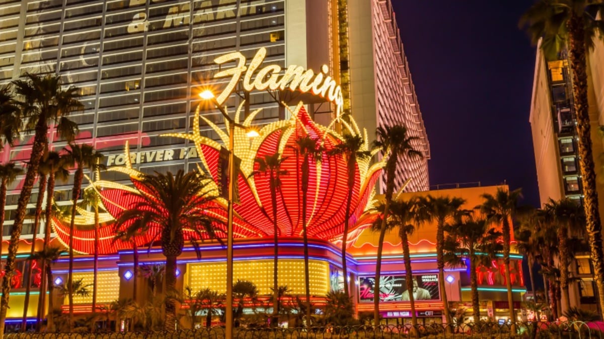 Las Vegas Casinos Offer Deals To Attract Visitors Las Vegas Casinos Offer Deals To Attract Visitors