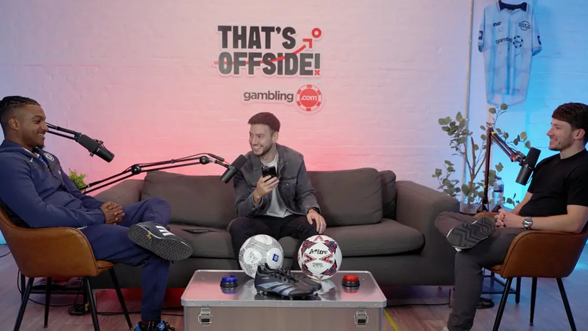 Watch That&#039;s Offside - Chelsea Vs Liverpool!