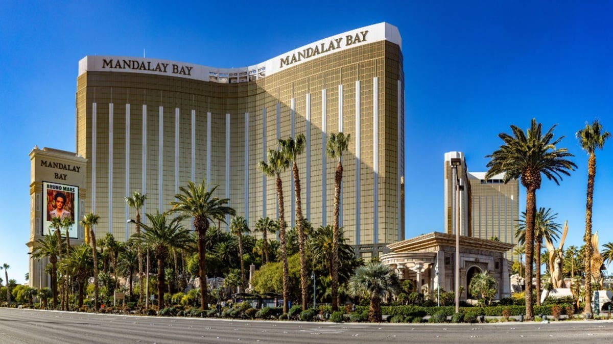 $5 Bet Wins $10.4 Million Jackpot At Las Vegas Casino $5 Bet Wins $10.4 Million Jackpot At Las Vegas Casino