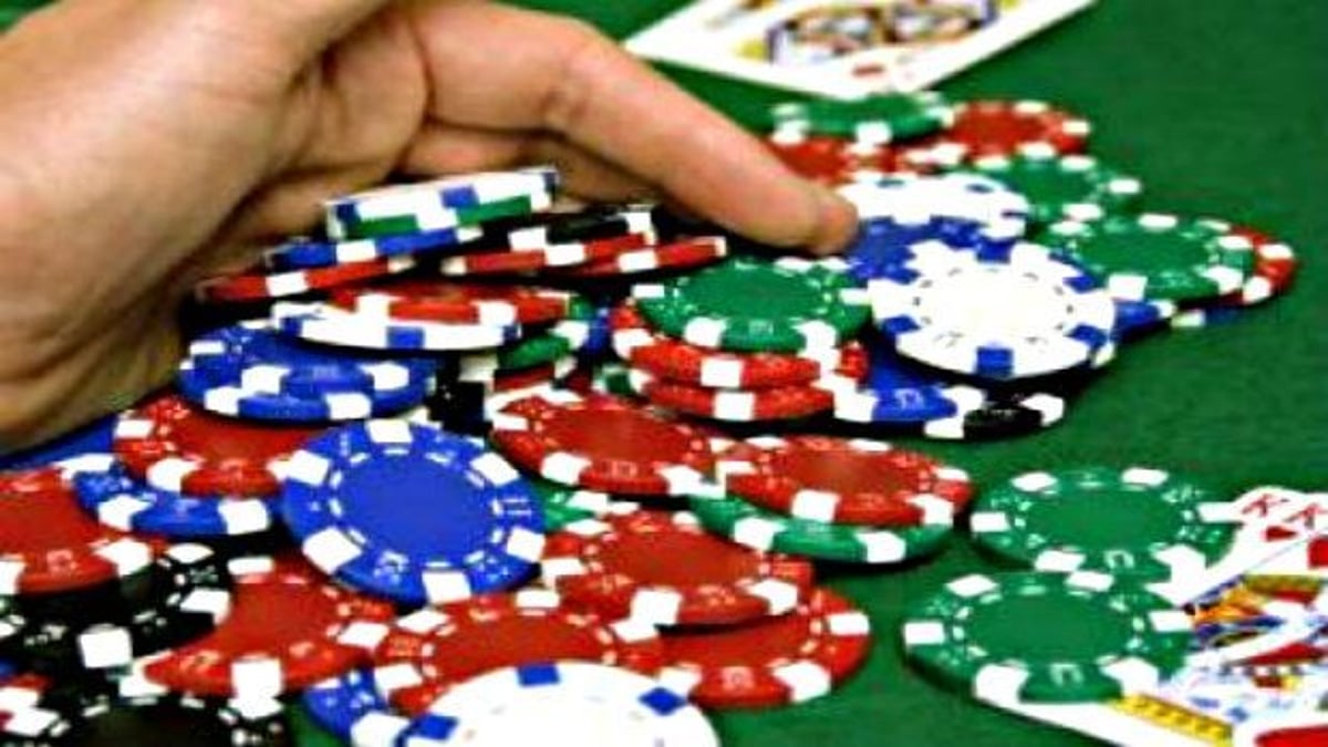 Advanced Poker Strategy: Controlling the Pot