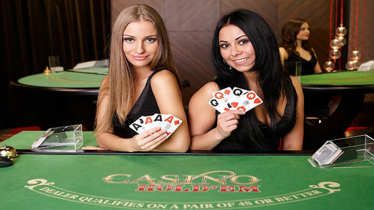 Top 8 Sexiest Online Live Casino Dealers