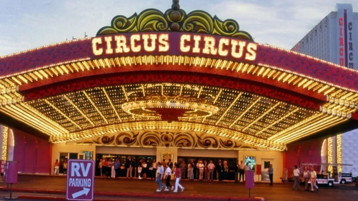 Once A Mob ‘Haunt,’ Circus Circus Casino Could Be Sold On Las Vegas Strip Once A Mob ‘Haunt,’ Circus Circus Casino Could Be Sold On Las Vegas Strip