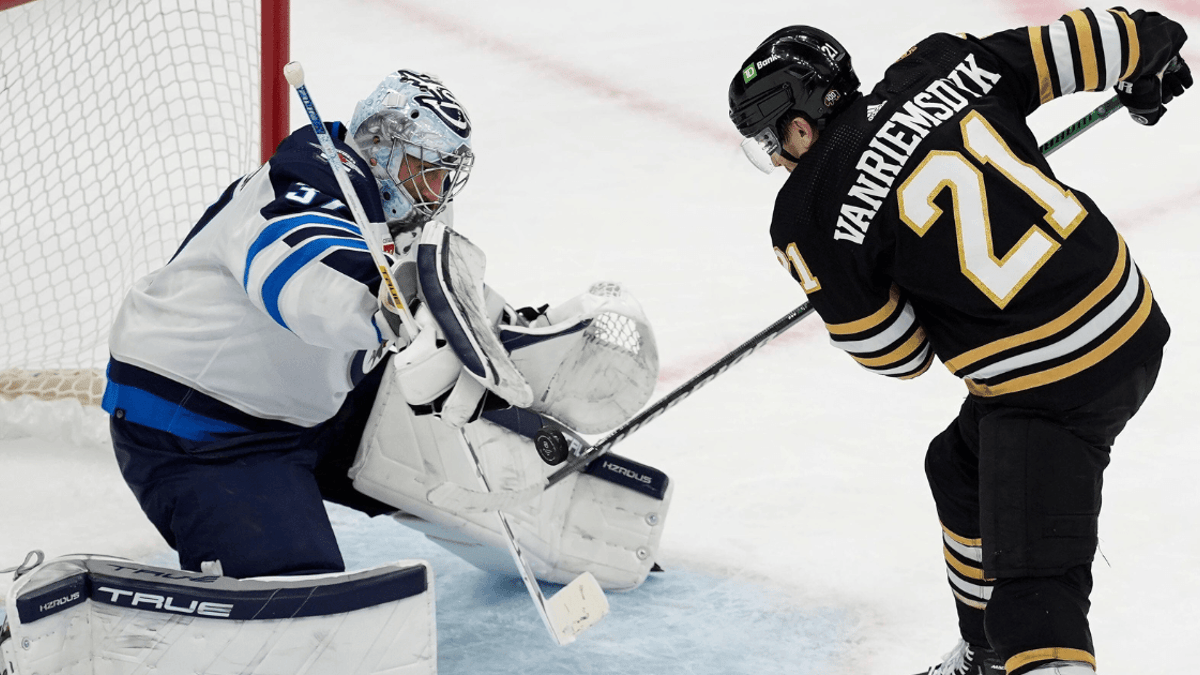 Connor Hellebuyck, Winnipeg Jets