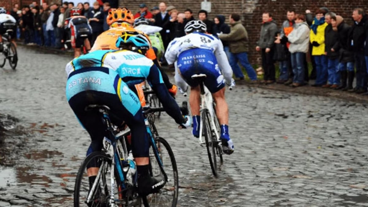 Cycling Classics Betting Strategy: How to Bet on Cobbled Classics Cycling Classics Betting Strategy: How to Bet on Cobbled Classics