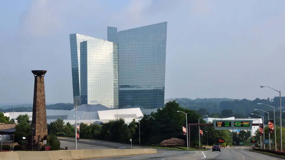 New York Woman Wins $1.77m On Whitney Houston Slot With A Single $5 Bet New York Woman Wins $1.77m On Whitney Houston Slot With A Single $5 Bet