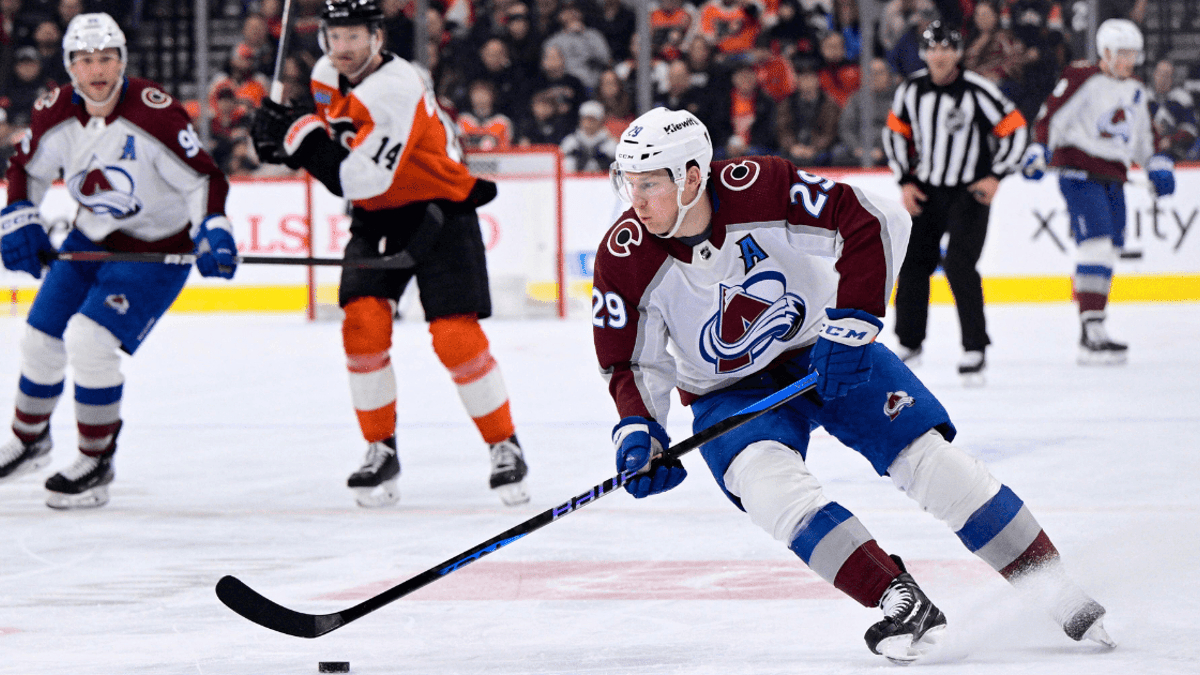 Nathan MacKinnon Colorado Avalanche