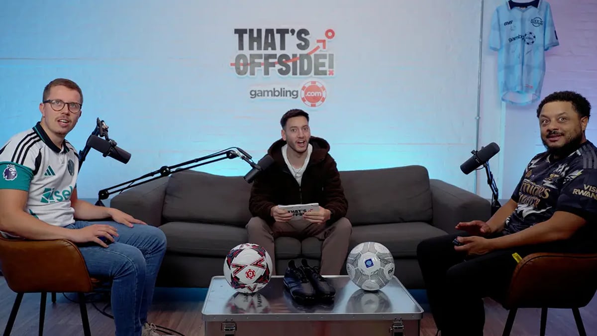 Watch That&#039;s Offside - Newcastle Vs Arsenal!