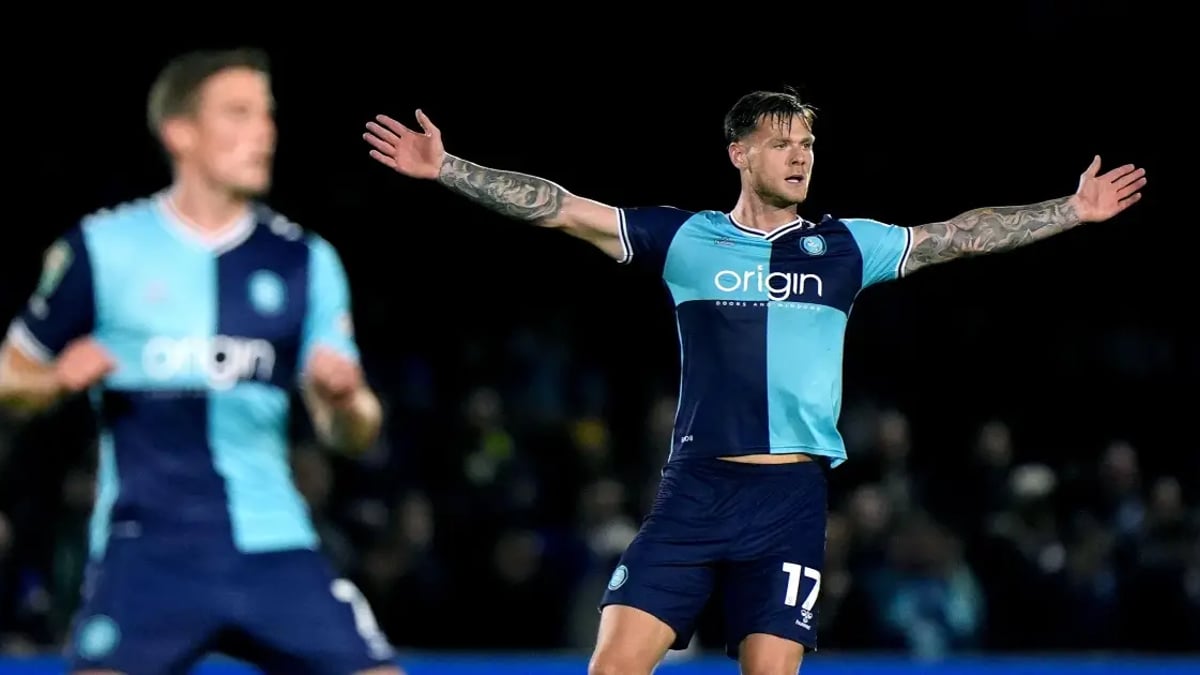 The Panel's Football League Tips: Tom Lee's Midweek Double The Panel's Football League Tips: Tom Lee's Midweek Double
