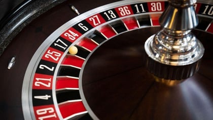 Strategii la ruleta: Cote și câștiguri la ruleta online
