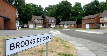 Brookside Odds: Tomlinson And Sweeney May Return In Hollyoaks Crossover Episode