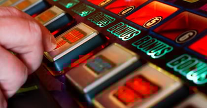 Jugar tragaperras con dinero real - Las mejores para ganar en 2025