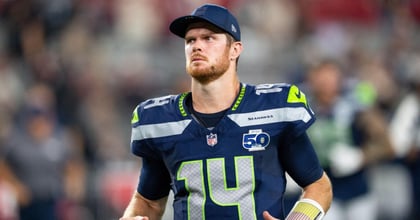 NFL Roundup: Playoff Quarterbacks In the Spotlight