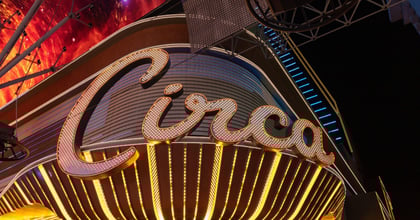 Las Vegas Casinos Offer Canadians "At Par" Discount