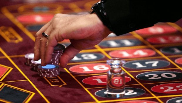 Exotic Alternatives: &#039;Announce&#039; Bets in Roulette